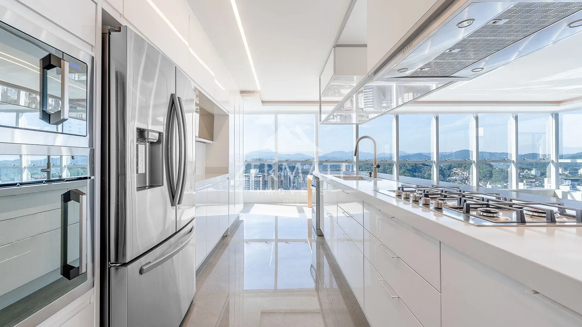 COBERTURA PLANA COM JACUZZI — foto 7