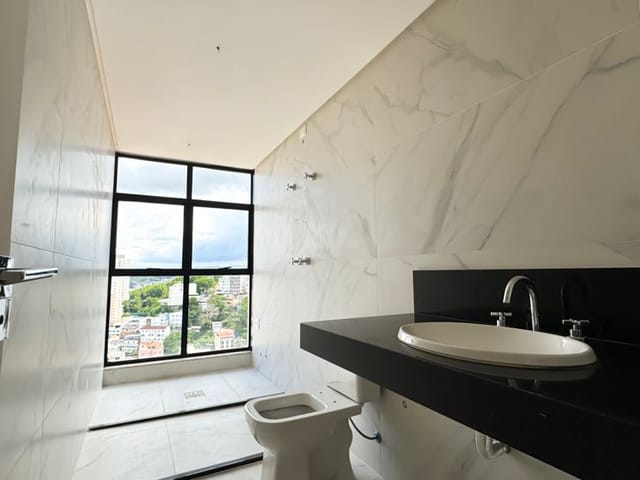 Cobertura / Penthouse com 535m² 6 quartos e 7 banheiros, à venda, no bairro Granbery em Juiz de Fora