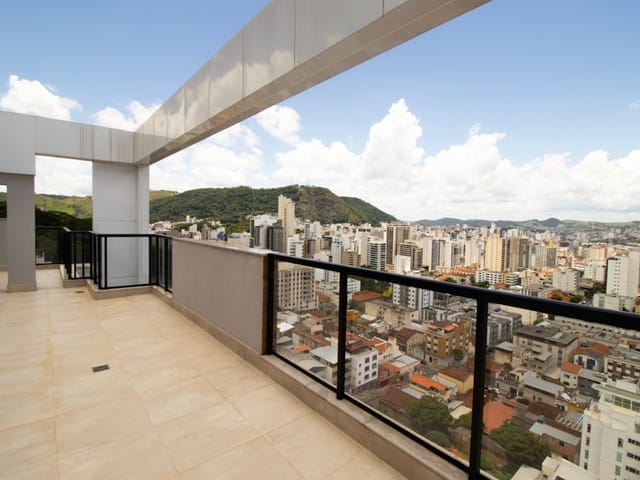 Cobertura / Penthouse com 535m² 6 quartos e 7 banheiros, à venda, no bairro Granbery em Juiz de Fora