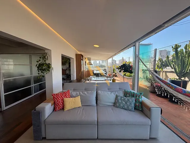 Cobertura / Penthouse 3 quartos e 3 banheiros, à venda, no bairro Pinheiros em São Paulo