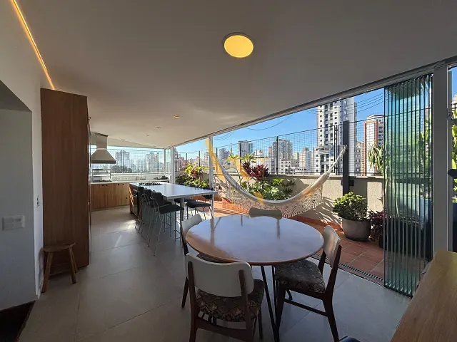 Cobertura / Penthouse 3 quartos e 3 banheiros, à venda, no bairro Pinheiros em São Paulo
