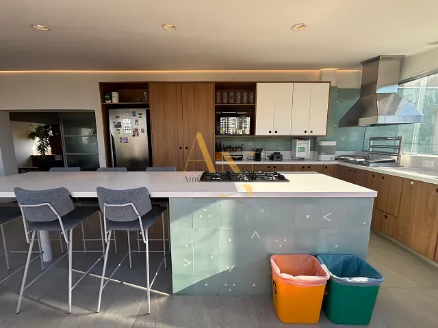 Cobertura / Penthouse 3 quartos e 3 banheiros, à venda, no bairro Pinheiros em São Paulo