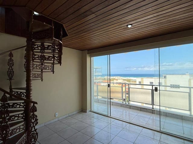 Cobertura / Penthouse 3 quartos e 3 banheiros, à venda, no bairro Braga em Cabo Frio