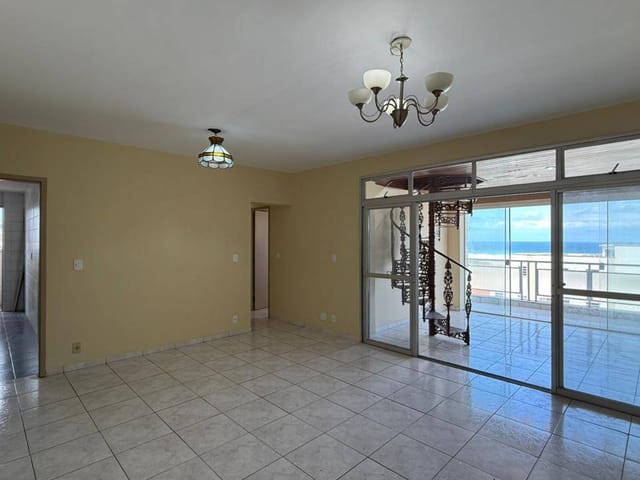 Cobertura / Penthouse 3 quartos e 3 banheiros, à venda, no bairro Braga em Cabo Frio
