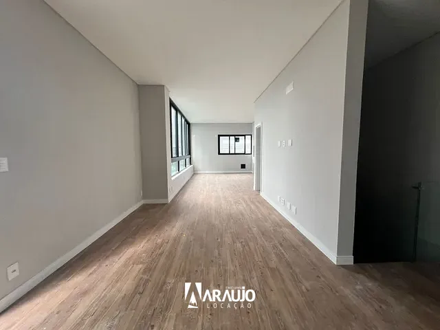 Cobertura / Penthouse 3 quartos e 2 banheiros, para alugar, no bairro Fazenda em Itajaí
