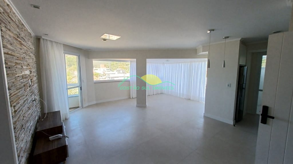 Cobertura à venda com 2 quartos, 140m² - Foto 2