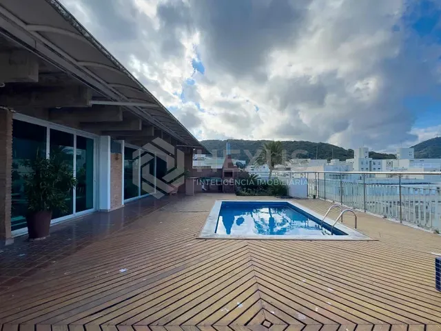 Cobertura / Penthouse 3 quartos e 5 banheiros, à venda, no bairro Pitangueiras em Guarujá