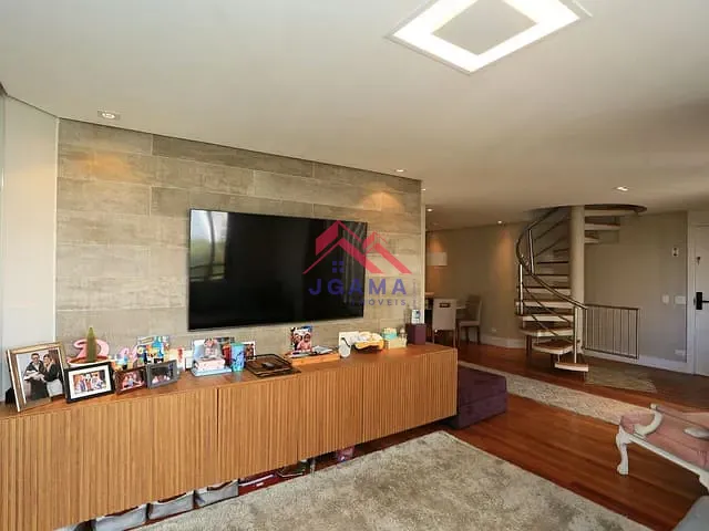 Cobertura / Penthouse 3 quartos e 5 banheiros, à venda, no bairro Real Parque em São Paulo