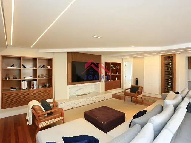 Cobertura / Penthouse 3 quartos e 5 banheiros, à venda, no bairro Real Parque em São Paulo