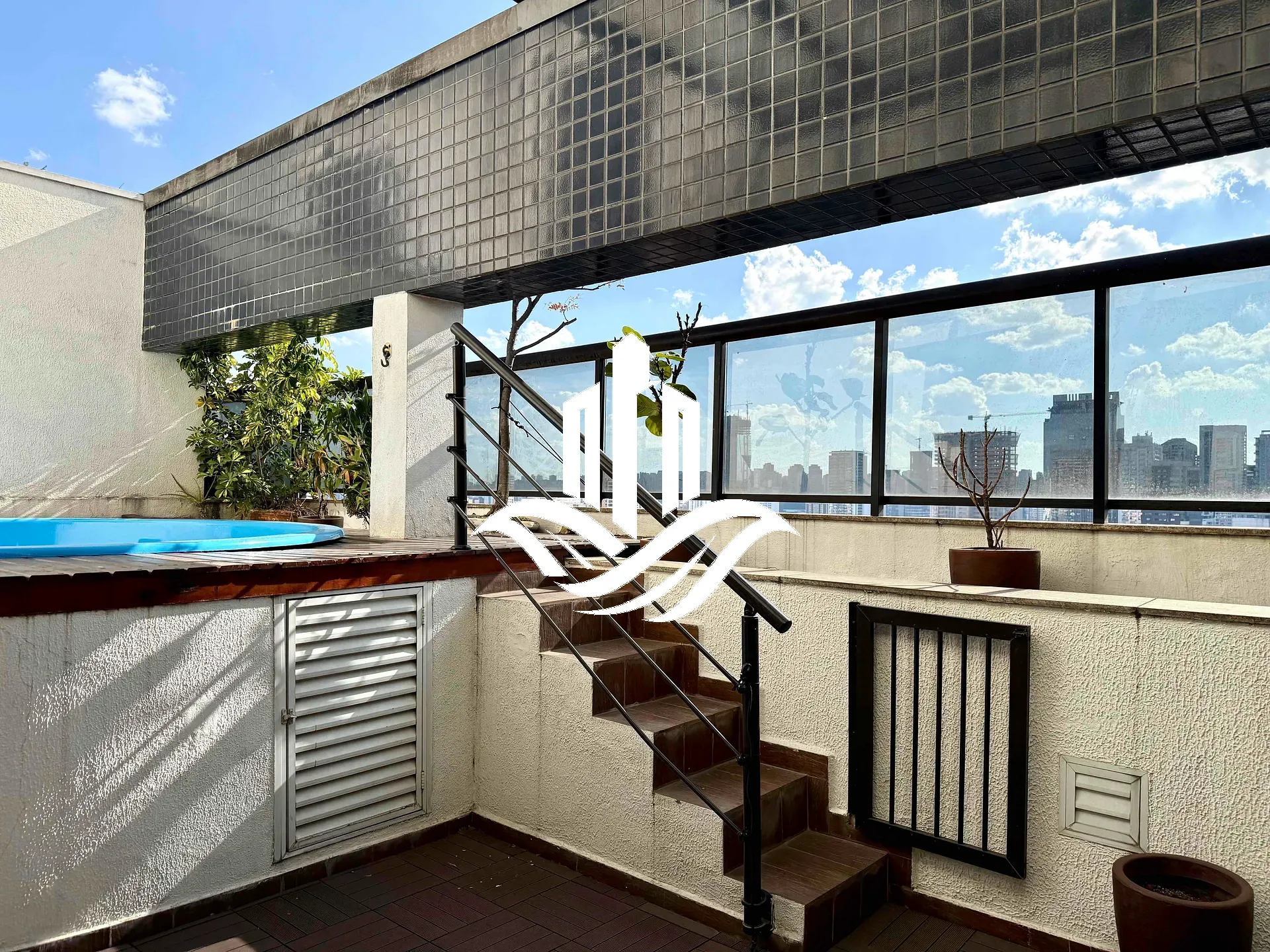 Cobertura, 3 quartos, 181 m² - Foto 2