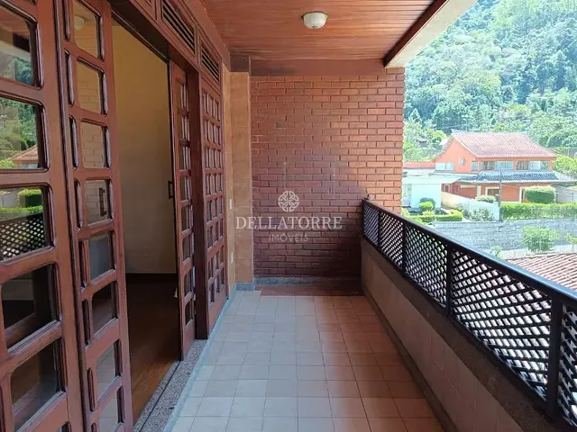 Cobertura / Penthouse com 700m² 6 quartos e 8 banheiros, à venda, no bairro Nossa Senhora de Fátima em Teresópolis
