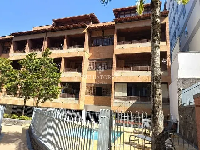 Cobertura / Penthouse com 700m² 6 quartos e 8 banheiros, à venda, no bairro Nossa Senhora de Fátima em Teresópolis
