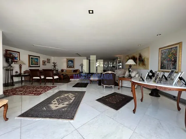 Cobertura / Penthouse com 888m² 5 quartos e 8 banheiros, à venda, no bairro Barra da Tijuca em Rio de Janeiro