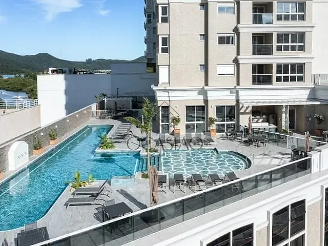 Cobertura / Penthouse com 347m² 3 quartos e 4 banheiros, à venda, no bairro Centro em Balneário Camboriú