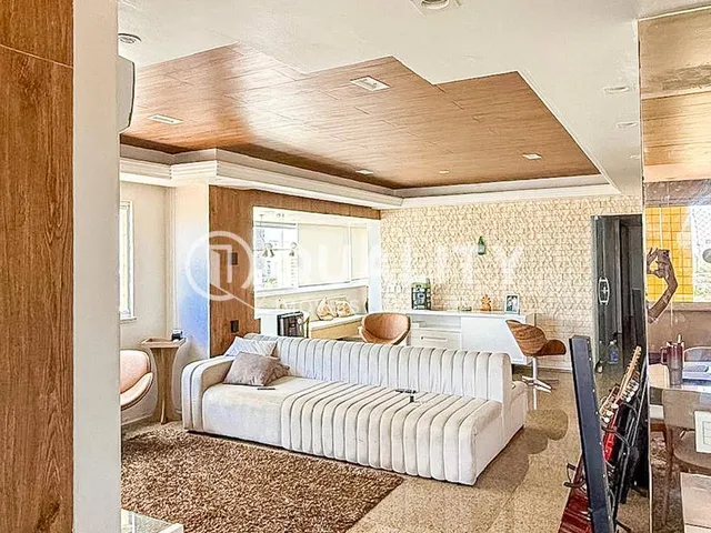 Cobertura / Penthouse 4 quartos e 4 banheiros, para alugar, no bairro 15 em Fortaleza