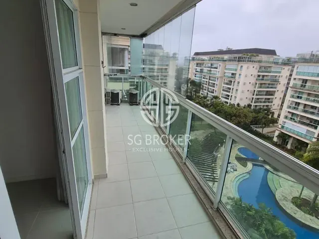 Cobertura / Penthouse com 200m² 4 quartos e 3 banheiros, à venda ou para alugar, no bairro Barra da Tijuca em Rio de Janeiro