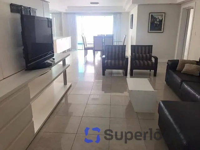 Cobertura / Penthouse com 205m² 4 quartos e 4 banheiros, à venda, no bairro Centro em Balneário Camboriú