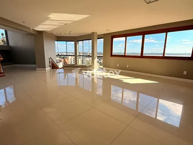 Cobertura / Penthouse 3 quartos e 4 banheiros, para alugar, no bairro Centro em Uruguaiana