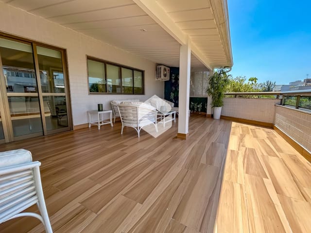 Cobertura / Penthouse com 380m² 4 quartos e 5 banheiros, à venda, no bairro Recreio dos Bandeirantes em Rio de Janeiro