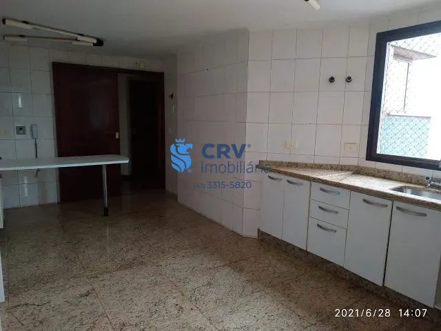 Cobertura / Penthouse com 394m² 5 quartos e 5 banheiros, à venda, no bairro Centro em Londrina