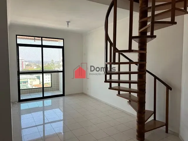 Cobertura / Penthouse 3 quartos e 2 banheiros, à venda, no bairro Centro em Pindamonhangaba