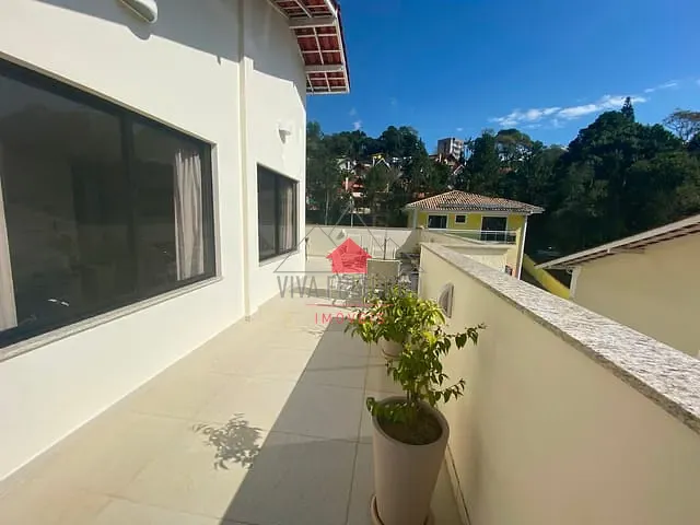 Cobertura / Penthouse com 203m² 3 quartos e 3 banheiros, à venda, no bairro Cônego em Nova Friburgo