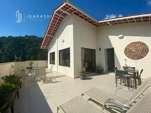Cobertura / Penthouse com 203m² 3 quartos e 3 banheiros, à venda, no bairro Cônego em Nova Friburgo
