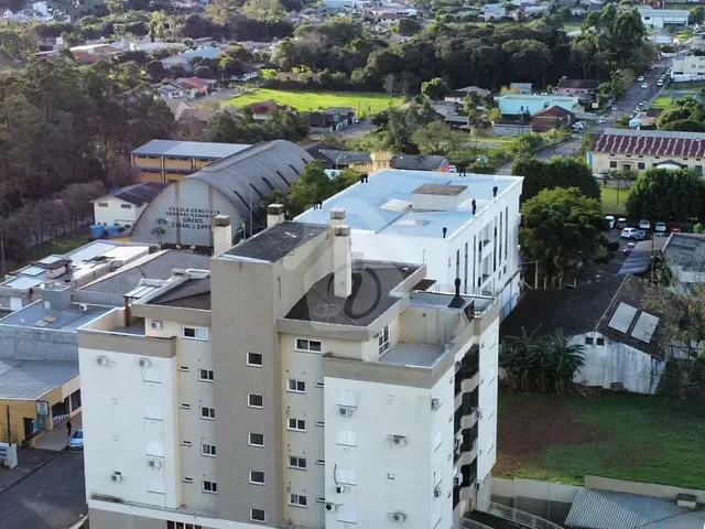 Cobertura / Penthouse com 192m² 3 quartos e 3 banheiros, para alugar, no bairro Canabarro em Teutônia
