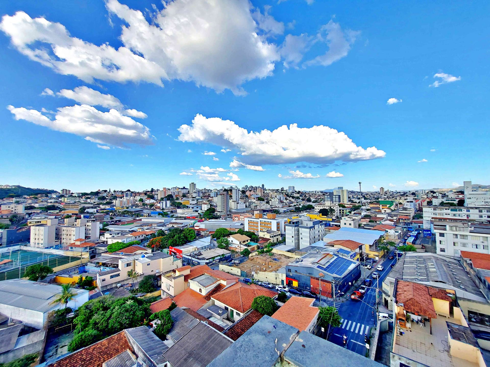 Apartamento para alugar com 2 quartos, terraço e vaga no Bairro Padre Eustáquio – Belo Horizonte/MG