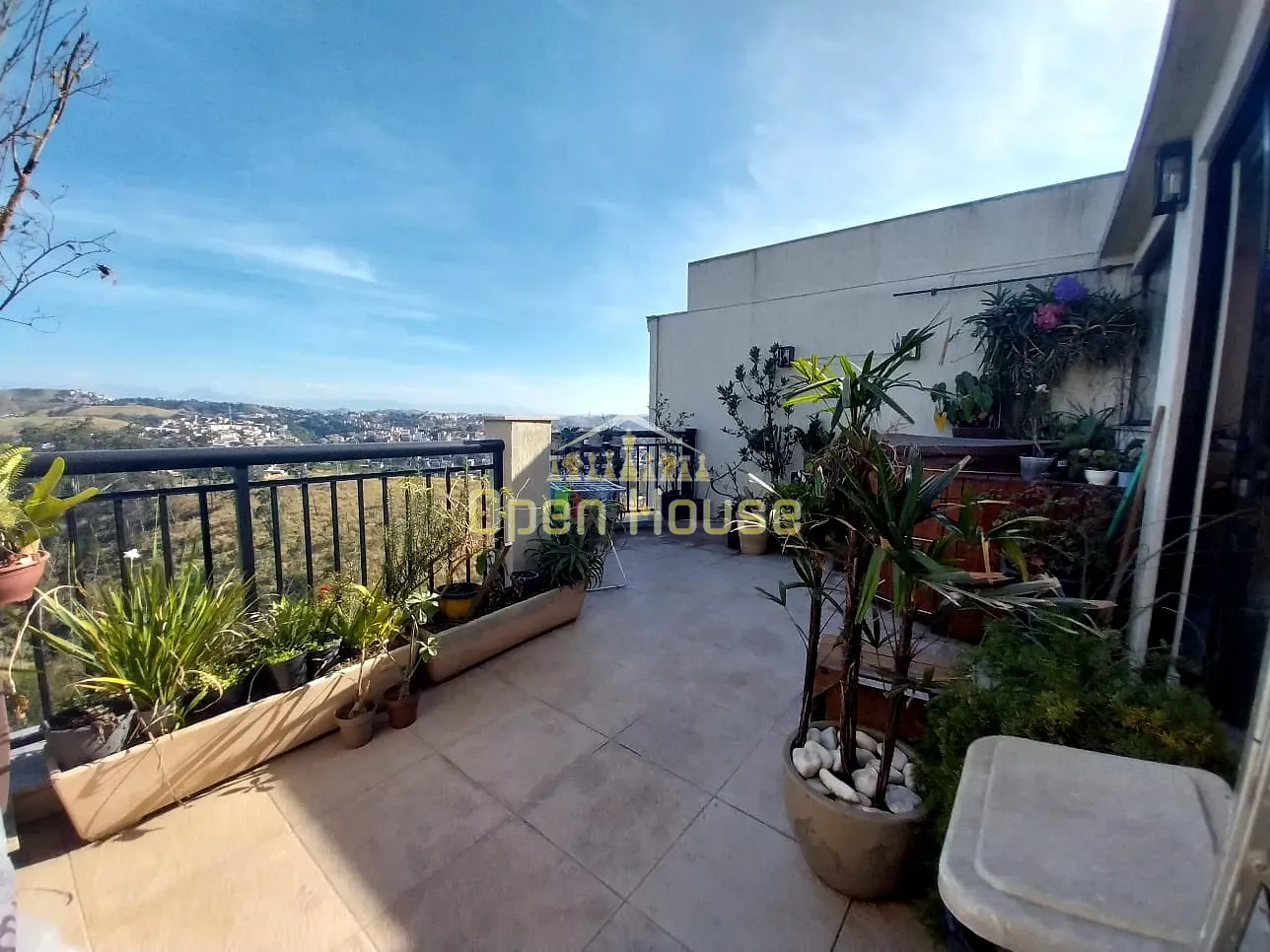Cobertura, 3 quartos, 208 m² - Foto 1