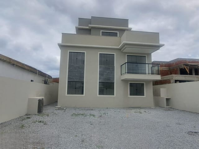 Apartamento 2 quartos e 2 banheiros, à venda, no bairro OURO VERDE em Rio das Ostras