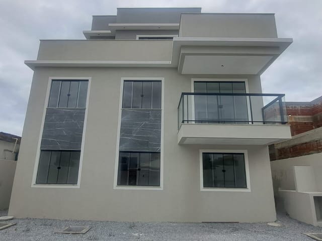 Apartamento 2 quartos e 2 banheiros, à venda, no bairro OURO VERDE em Rio das Ostras