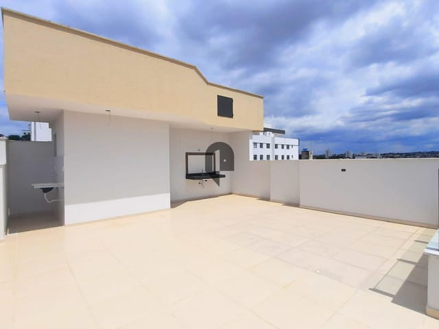 Cobertura / Penthouse com 140m² 3 quartos e 3 banheiros, à venda, no bairro Santa Branca em Não informado
