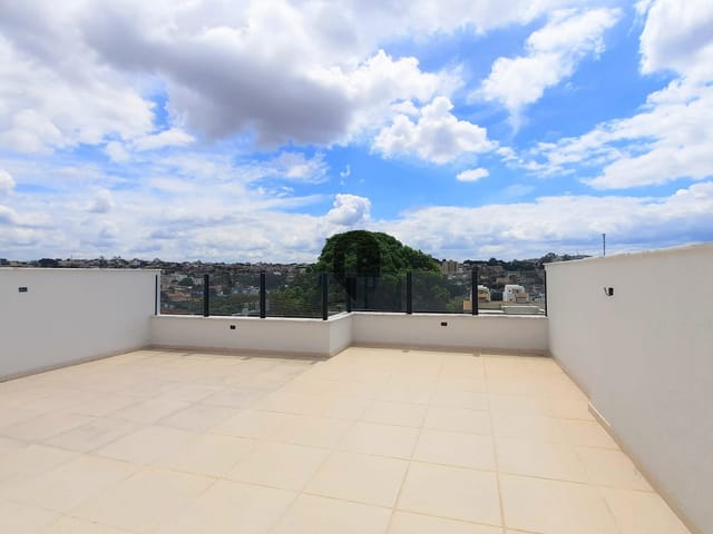 Cobertura / Penthouse com 140m² 3 quartos e 3 banheiros, à venda, no bairro Santa Branca em Não informado