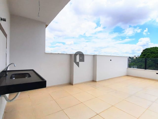 Cobertura / Penthouse com 140m² 3 quartos e 3 banheiros, à venda, no bairro Santa Branca em Não informado