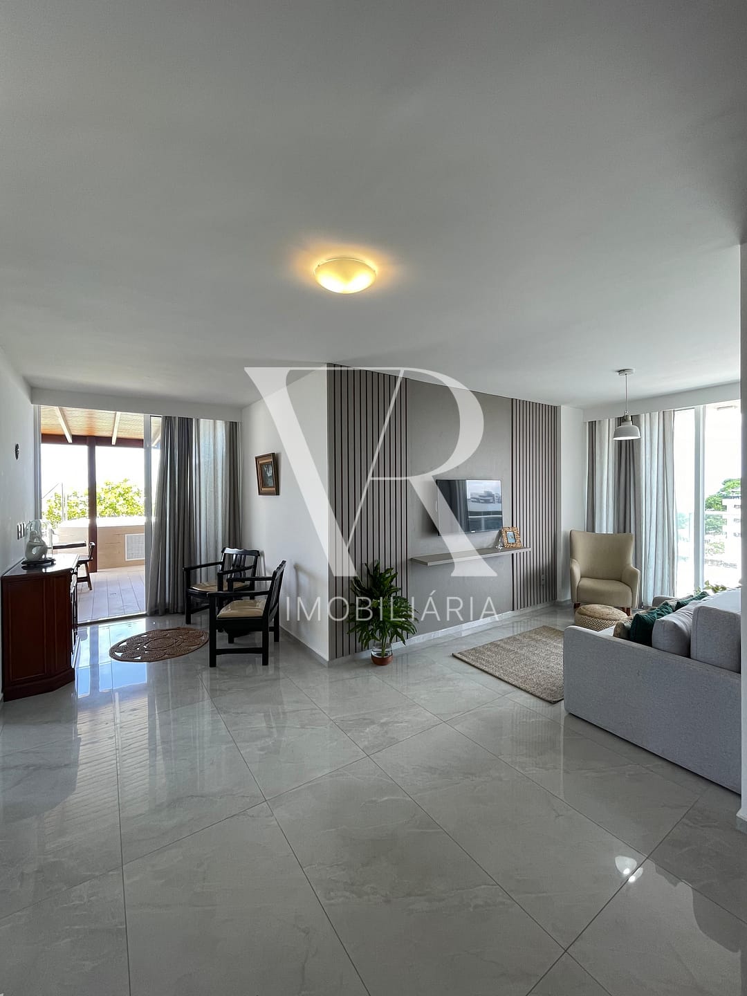 Cobertura à venda com 2 quartos, 100m² - Foto 1