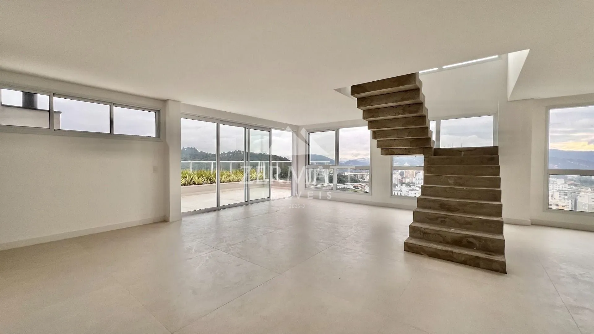 Cobertura com 3 Suítes à venda, 280 m por R$ 4.200.000 - Jardim Blumenau - Blumenau/SC - foto 1