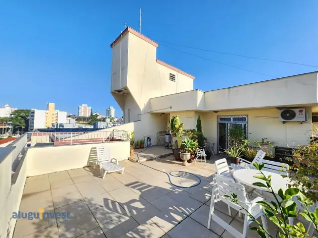 Cobertura / Penthouse 3 quartos e 2 banheiros, à venda, no bairro Estreito em Florianópolis
