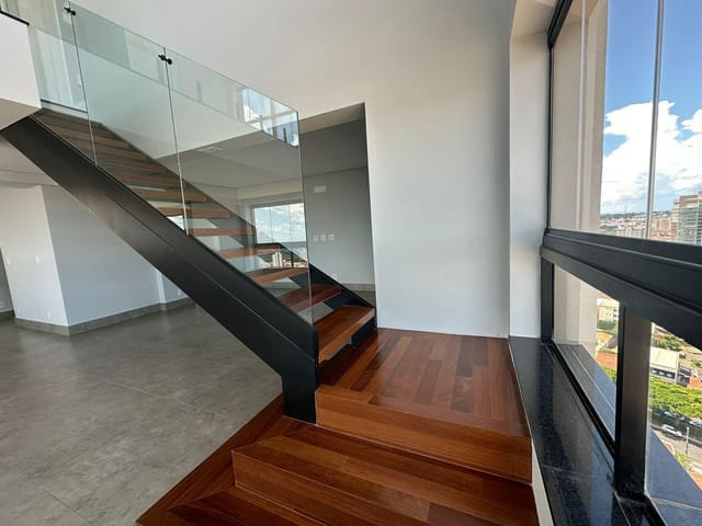 Cobertura / Penthouse com 242m² 3 quartos e 4 banheiros, à venda, no bairro Centro em Franca