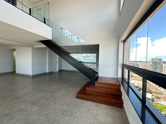 Cobertura / Penthouse com 242m² 3 quartos e 4 banheiros, à venda, no bairro Centro em Franca