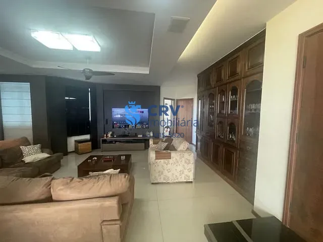 Cobertura / Penthouse com 700m² 5 quartos e 6 banheiros, à venda, no bairro Centro em Londrina