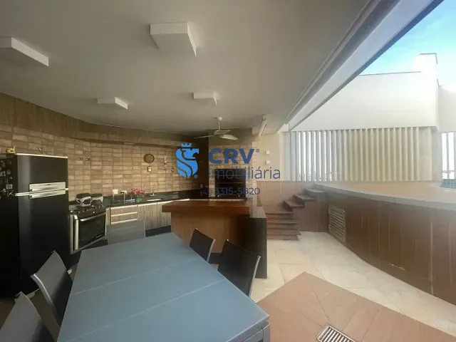 Cobertura / Penthouse com 700m² 5 quartos e 6 banheiros, à venda, no bairro Centro em Londrina