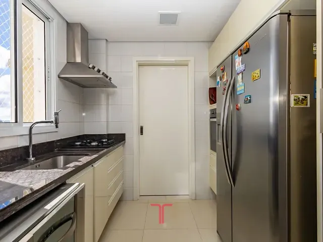 Cobertura / Penthouse com 258m² 3 quartos e 4 banheiros, à venda, no bairro Bacacheri em Curitiba