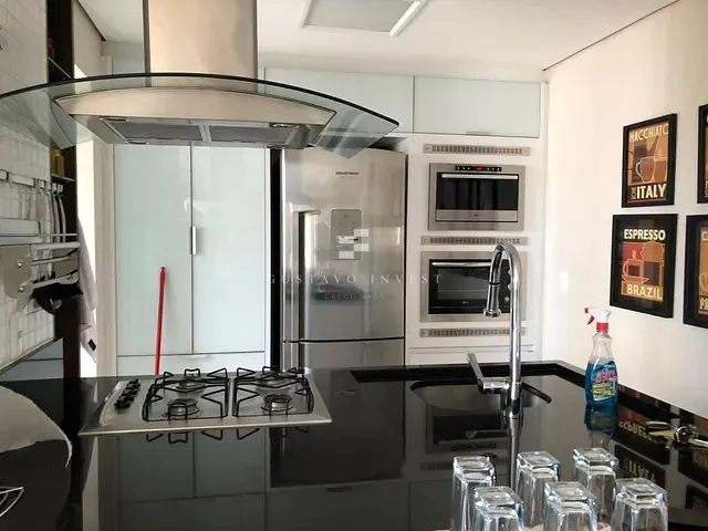 Cobertura / Penthouse 3 quartos e 4 banheiros, à venda, no bairro Pioneiros em Balneário Camboriú