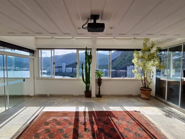Foto do Cobertura / Penthouse - Cobertura com vista ampla para Lagoa Rodrigo de Freitas à venda, RJ por R$ 3.900.000,00 | Henrique Martins