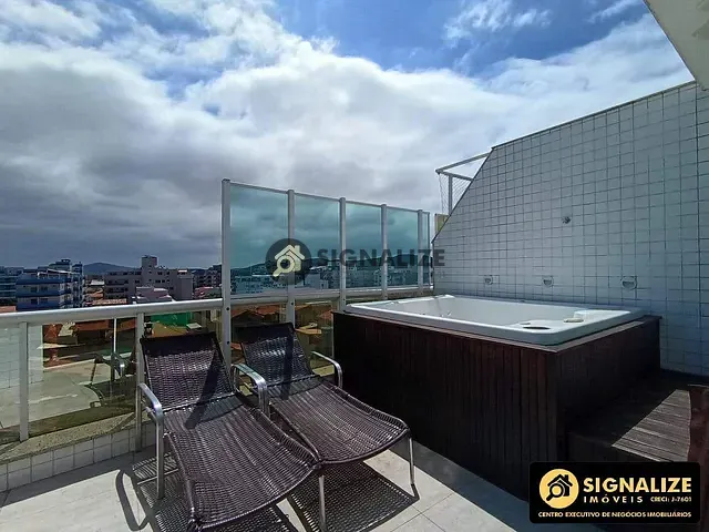 Cobertura / Penthouse 3 quartos e 4 banheiros, à venda ou para alugar, no bairro Vila Nova em Cabo Frio