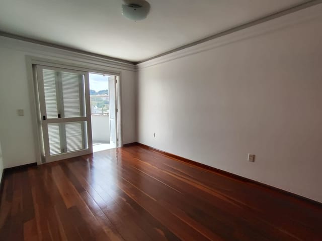 Cobertura / Penthouse com 232m² 4 quartos e 3 banheiros, à venda, no bairro Centro em Nova Prata