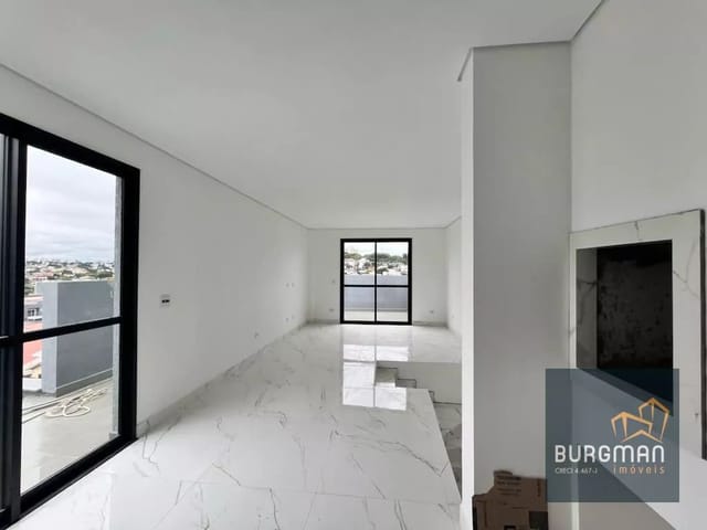 Cobertura / Penthouse 3 quartos e 3 banheiros, à venda, no bairro Fanny em Curitiba
