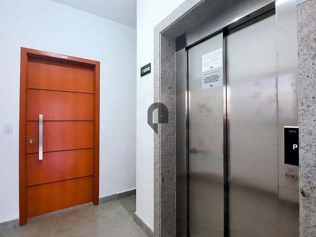 Cobertura / Penthouse com 290m² 4 quartos e 3 banheiros, à venda, no bairro Planalto em Não informado