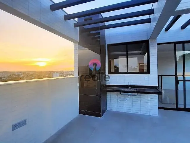 Cobertura / Penthouse com 290m² 4 quartos e 3 banheiros, à venda, no bairro Planalto em Não informado